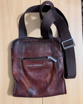 Borsa a tracolla Piquadro in pelle marrone