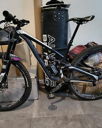 YT industries Jeffsy