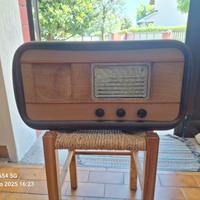 Radio vintage funzionante – design retrò