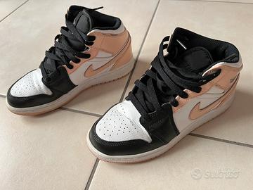 Nike JORDAN 1 mid usate