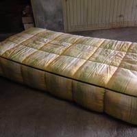 Letto singolo Strips design Cini Boeri- Arflex