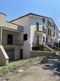 VILLA A SCHIERA A MONTESARCHIO