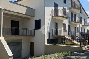 VILLA A SCHIERA A MONTESARCHIO