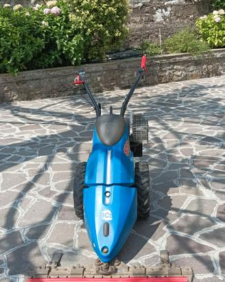 Motofalciatrice BCS 620 con barra falciante