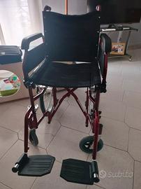 sedia a rotelle pieghevole 