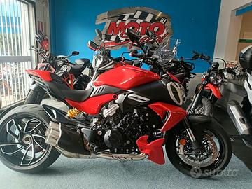 Ducati Diavel V4
