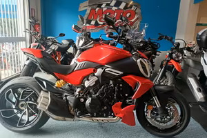 Ducati Diavel V4