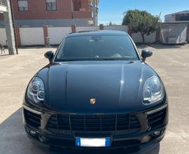 PORSCHE Macan - 2015