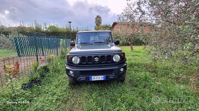 Suzuki Jimny autocarro