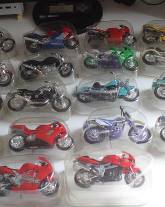 Modellino Moto Die Cast Scala 1:18 Top Moto Entra