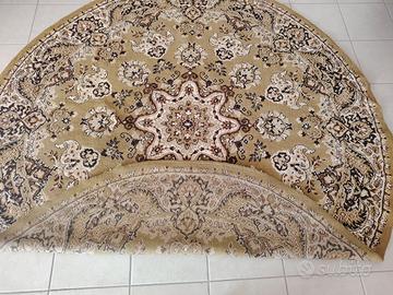 Tappeto di antiquariato rotondo