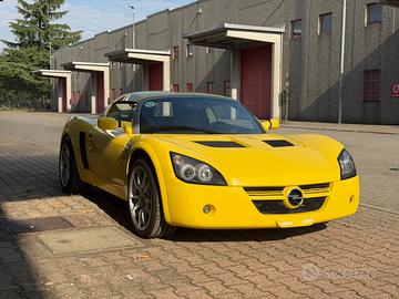 Opel Speedster 2.2