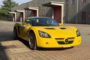 Opel Speedster 2.2