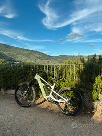 Ebike canyon strive on cfr enduro 2024