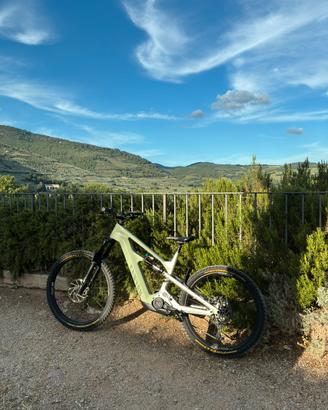 Ebike canyon strive on cfr enduro 2024