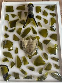 Quadro con bottiglia dompe