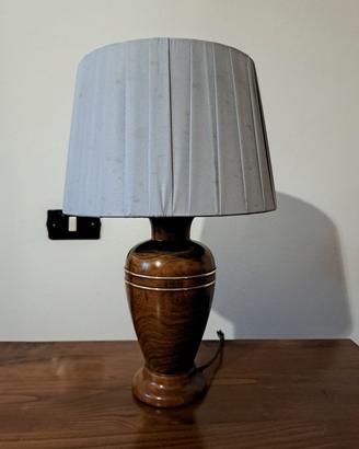 coppia di lampade da tavolo vintage in legno