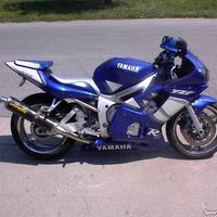 Ricambi usati per yamaha r6 600 anno2000 col. azz