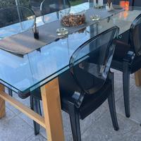 Tavolo in vetro allungabile con base legno