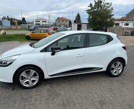 Clio benzina Neopatentati