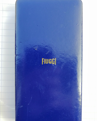 Fiuggi, scatola per medaglia a forma bottiglia