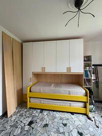 Armadio a ponte con letti