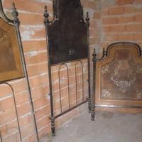 testiere letto in ferro battuto dipinto a mano