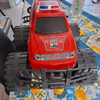 Macchina Monster truck