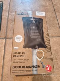 doccia da campeggio 