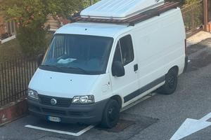 Fiat ducato semicamperizzato maggiolina sul tetto