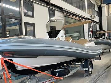 Salpa Soleil 18 + Honda 100Hp + Carrello