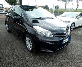 Toyota yaris 1.0 active 5 porte