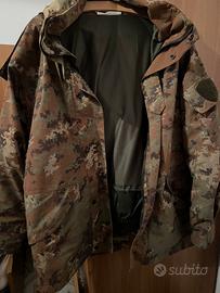 Parka e pantalone goretex militare mimentico