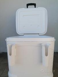 Ghiacciaia Igloo Marine MR60 QT ruote e portacanne