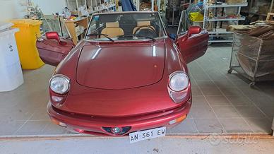 ALFA ROMEO Spider - 1990 targa oro