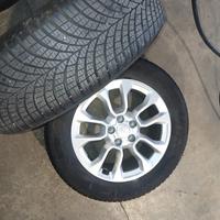 Ruote 4 stagioni + cerchio in lega 215/60 r17
