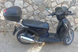 Motociclo Scarabeo Aprilia 125 Light