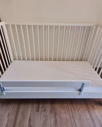 Culla/lettino  Ikea con materasso 