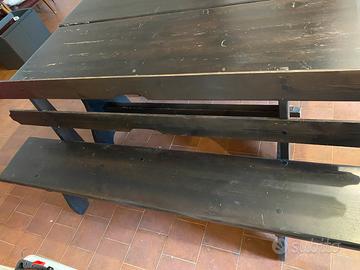 2 TAVOLI E 4 PANCHE IN LEGNO COLOR WENGE'