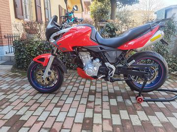 Aprilia Pegaso 650 strada