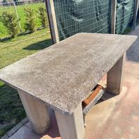 Tavolo da giardino in granito