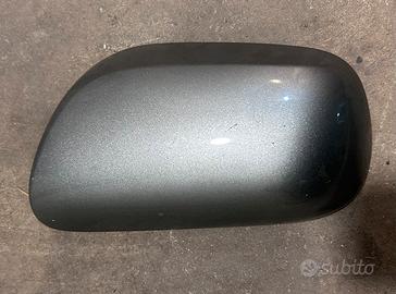 Calotta specchietto sinistro Toyota yaris 2 serie