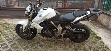 Honda CB1000R 