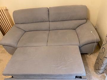 divano estensibile usato percsoli 10 mesi