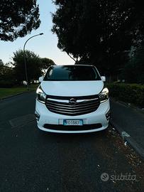 Opel Vivaro 2016