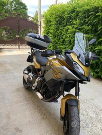 BMW F900 XR
