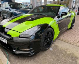 Nissan gt-r