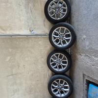 cerchi bmw originali con gomme runflat invernali