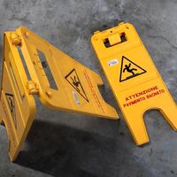Segnalatori Pavimento Bagnato Antiscivolo