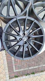 Cerchi da 18" Alfa Romeo